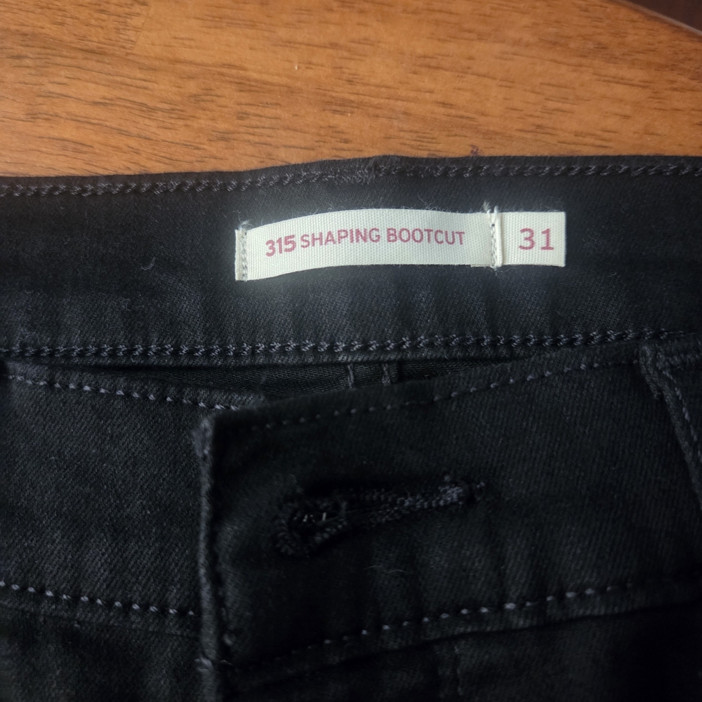 Levi's Women's Black Shaping Bootcut Jeans